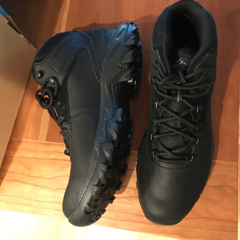 Mens Columbia Hiking Boots